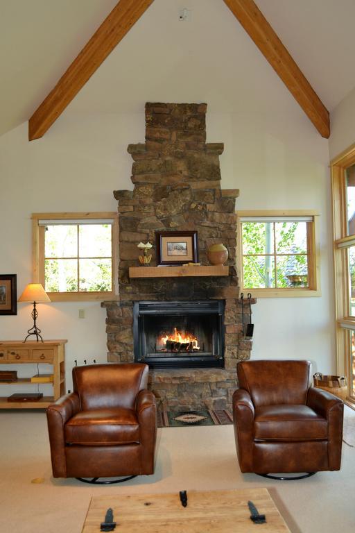 Moose Creek Townhomes By Jackson Hole Real Estate Company Teton Village Chambre photo