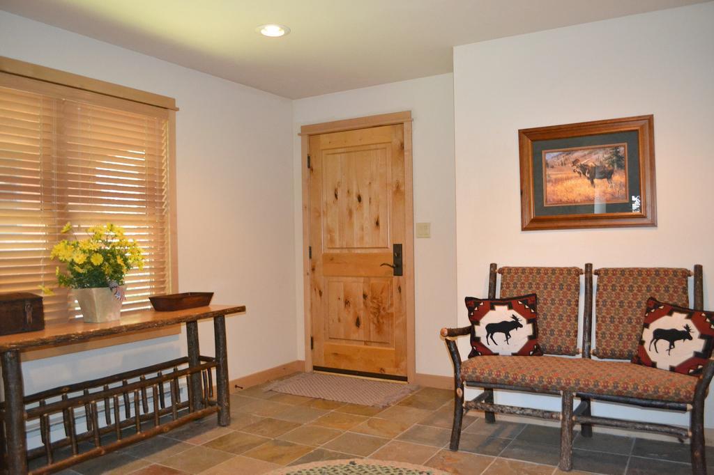 Moose Creek Townhomes By Jackson Hole Real Estate Company Teton Village Chambre photo